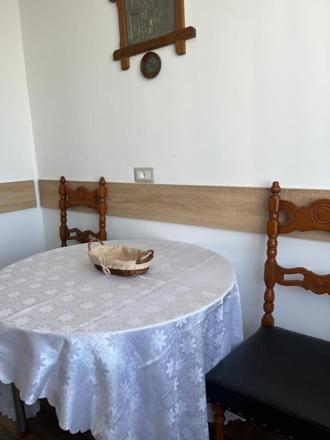 Cazare David Si Familia . Piatra Neamţ Buitenkant foto